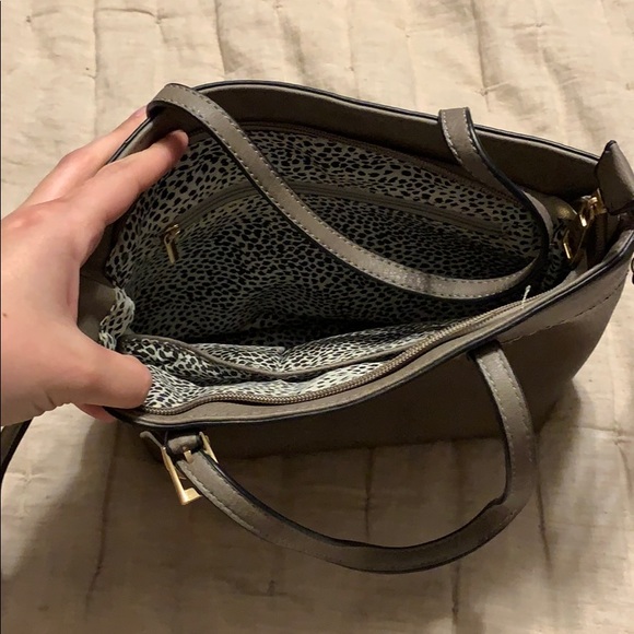 Crossbody purse - Picture 2 of 2